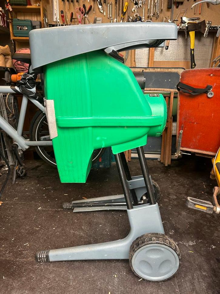 Hakselaar, versnipperaar. Elektrisch, 2400 watt, Tuin en Terras, Hakselaars, Gebruikt, Elektrisch, Ophalen