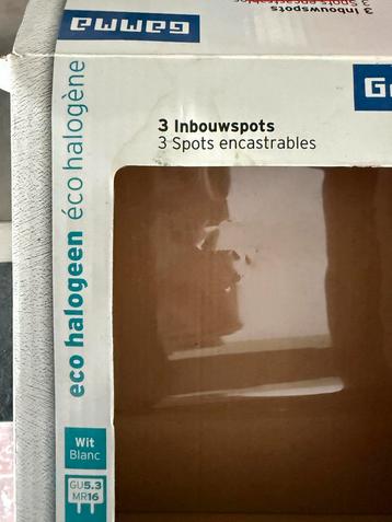 Witte Halogeen Inbouwspots + 4 Lampjes beschikbaar voor biedingen