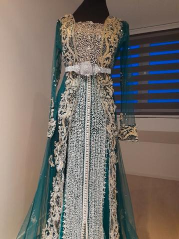 Prachtige Bruids Takchita (Marokkaanse Kaftan jelaba) beschikbaar voor biedingen
