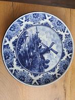 2 Delfts Blauw Borden - Handgeschilderd, Antiek en Kunst, Antiek | Wandborden en Tegels, Ophalen of Verzenden