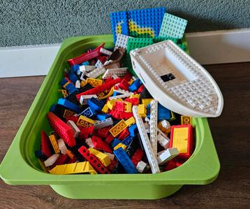 Grote partij LEGO stenen en onderdelen beschikbaar voor biedingen
