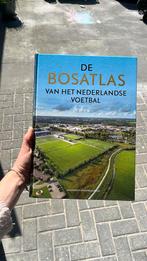 Bosatlas van het Nederlandse voetbal, Bosatlas, Ophalen of Verzenden, Zo goed als nieuw, 1800 tot 2000