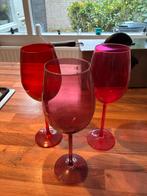 3 gekleurde wijnglazen, Ophalen, Zo goed als nieuw, Overige typen