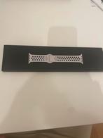 Apple Watch Nike Sport Band - Grijs, IOS, Ophalen of Verzenden, Zo goed als nieuw, Apple