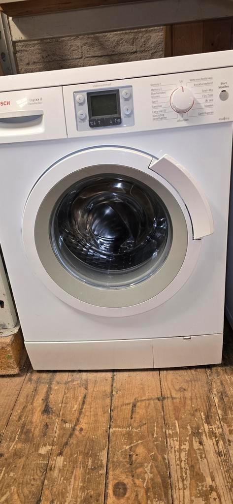 Zgan Bosch 8 Kg wasmachine met garantie, Witgoed en Apparatuur, Wasmachines, Zo goed als nieuw, 6 tot 8 kg, Minder dan 85 cm, 1200 tot 1600 toeren