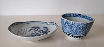 Antieke Japans blauw-wit soba choko bekertje en schaaltje beschikbaar voor biedingen