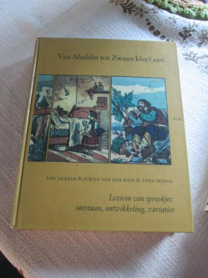 Van Aladdin tot Zwaan kleef aan, lexicon van sprookjes, Boeken, Sprookjes en Fabels, Zo goed als nieuw, Ophalen of Verzenden