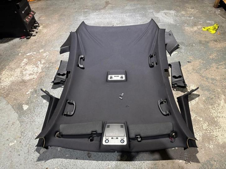 Zwarte Hemelbekleding BMW 1-serie E81 3drs complete set, Auto-onderdelen, Interieur en Bekleding, BMW, Nieuw, Ophalen