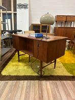 Vintage bureau Deens 1960, Huis en Inrichting, Bureaus, Ophalen of Verzenden, Zo goed als nieuw