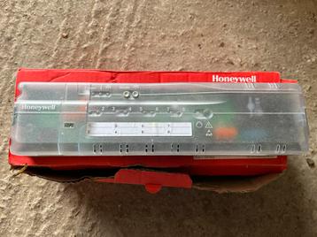 Honeywell HCE80-NL zoneregelaar vloerverwarming regelset beschikbaar voor biedingen