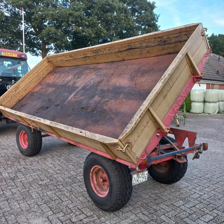 Krone Wagen kipper en boeren wagen, Zakelijke goederen, Agrarisch | Werktuigen, Transport, Ophalen of Verzenden