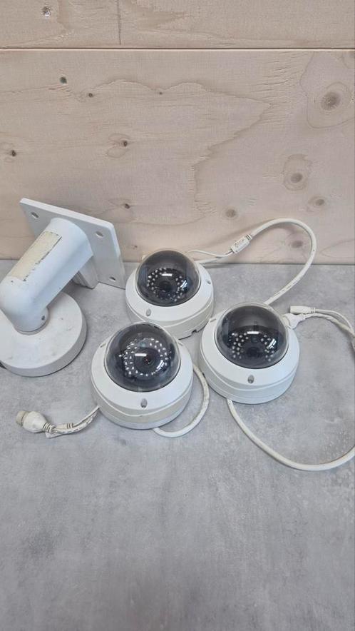 3 stuks Hikvision DS-2CD2120F-I (4mm) met beugel, Audio, Tv en Foto, Videobewaking, Gebruikt, Ophalen of Verzenden