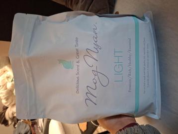 Premium kattenvoer MogNyan LIGHT 1,5kg - graanvrij  beschikbaar voor biedingen