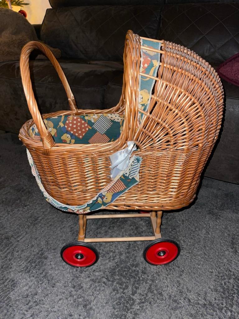 Vintage Rotan Kinderwagen, Kinderen en Baby's, Speelgoed | Poppen, Ophalen, Gebruikt, Overige typen