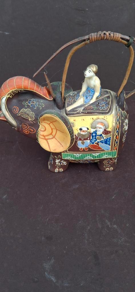 Japanse Theepot - Olifant Design, Antiek en Kunst, Antiek | Keramiek en Aardewerk, Ophalen of Verzenden