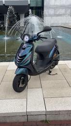 Zip iget 2020 super netjes, Fietsen en Brommers, Scooters | Piaggio, Ophalen, Zo goed als nieuw, Benzine, Zip