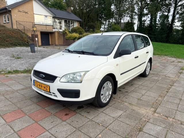 Ford Focus Wagon 1.6-16V Trend APK/AIRCO, Auto's, Ford, Bedrijf, Te koop, Focus, ABS, Airbags, Airconditioning, Boordcomputer