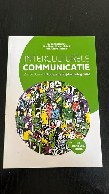 Raya Nunez-Mahdi - Interculturele communicatie beschikbaar voor biedingen