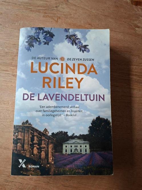 Lucinda Riley - De lavendeltuin, Boeken, Literatuur, Zo goed als nieuw, Nederland, Ophalen of Verzenden