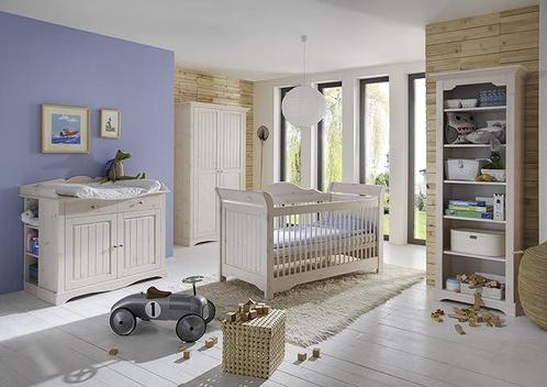 Babykamer 3 delig met groot: bed, commode en kast, Kinderen en Baby's, Kinderkamer | Complete kinderkamers, Zo goed als nieuw