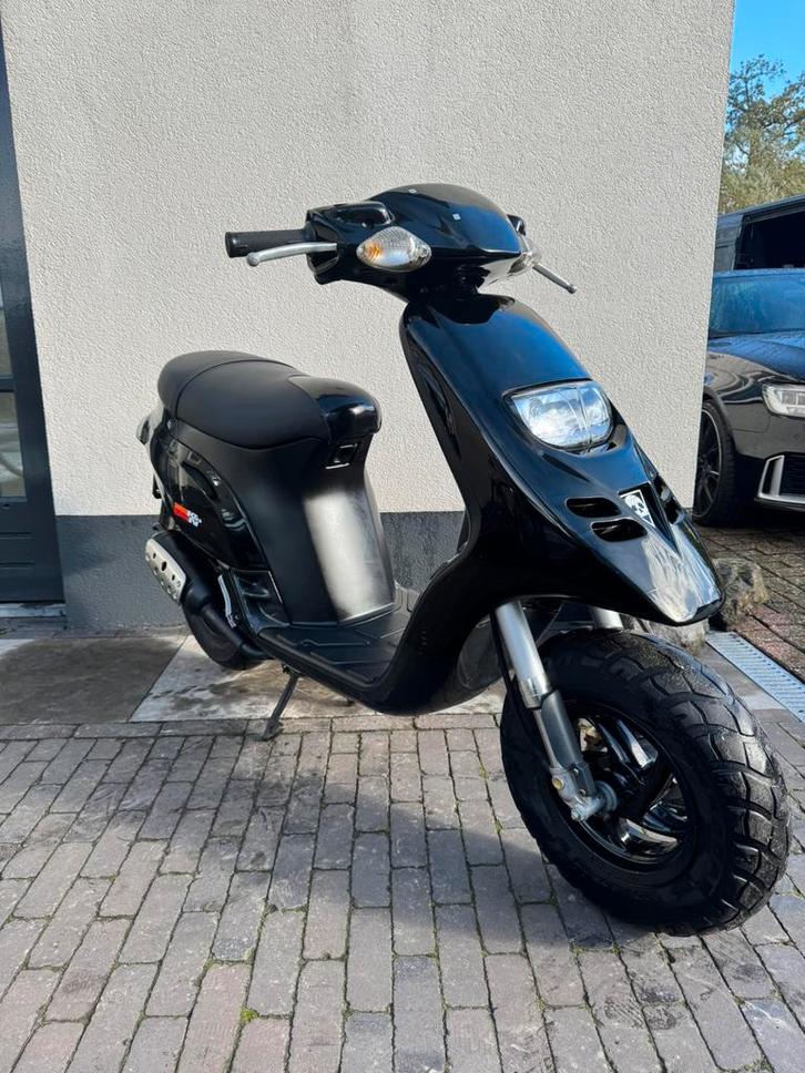 ⭐️Piaggio Typhoon 50cc 2 takt Brom 12569 km⭐️, Fietsen en Brommers, Scooters | Piaggio, Zo goed als nieuw, Overige modellen, Tweetakt
