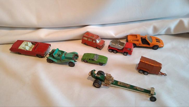 Matchbox Corgi majorette husky auto raceauto paardentrailer, Hobby en Vrije tijd, Modelauto's | Overige schalen, Auto, Ophalen of Verzenden