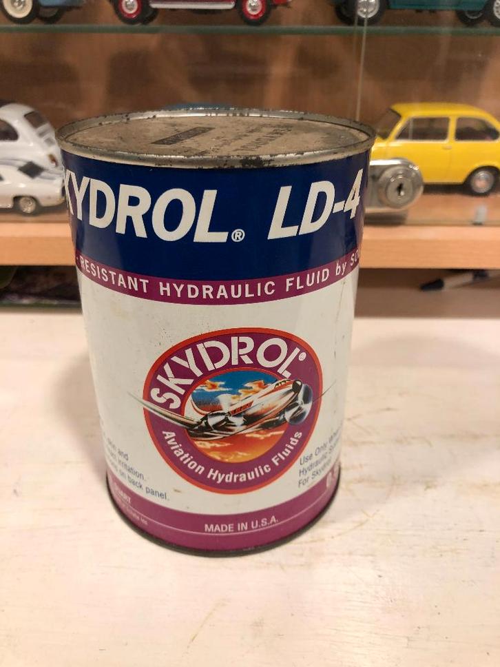 Oud Olie blik Skydrol Hydraulic Fluid USA 1 Quart vol, Verzamelen, Merken en Reclamevoorwerpen, Zo goed als nieuw, Gebruiksvoorwerp