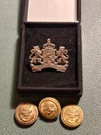 Marine embleem en enkele marine uniform knopen., Ophalen of Verzenden, Marine, Nederland, Embleem of Badge