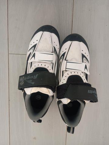 Te koop racefiets schoenen  beschikbaar voor biedingen