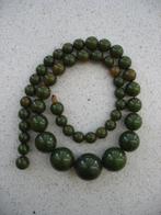 Bakeliet ✨Kralen ✨Ketting✨ End of Day ✨Groentinten✨ Vintage, Sieraden, Tassen en Uiterlijk, Antieke sieraden, Ophalen, Overige materialen