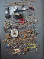 Sieraden en horloges lot. Omschrijving lezen!, Overige materialen, Overige kleuren, Met hanger, Ophalen of Verzenden