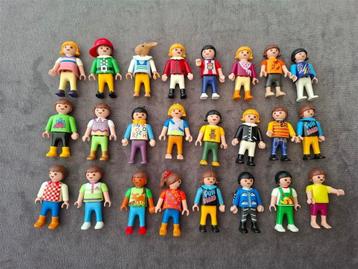 PLaymobil kleine poppetjes, div typetjes beschikbaar voor biedingen