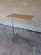 Vintage jaren '60 bijzettafel, Ophalen, Gebruikt, Metaal of Aluminium, 55 tot 75 cm
