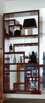 Rode boekenkast/wandkast chinese stijl, merk Mobi, Huis en Inrichting, 50 tot 100 cm, 25 tot 50 cm, Met plank(en), Zo goed als nieuw