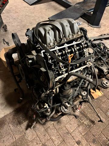 Motor delen touareg v8 2004 beschikbaar voor biedingen