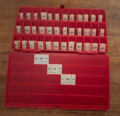 Vintage Nostalgische letterdoos maak zelf je eigen woordjes!, Kinderen en Baby's, Speelgoed | Educatief en Creatief, Gebruikt
