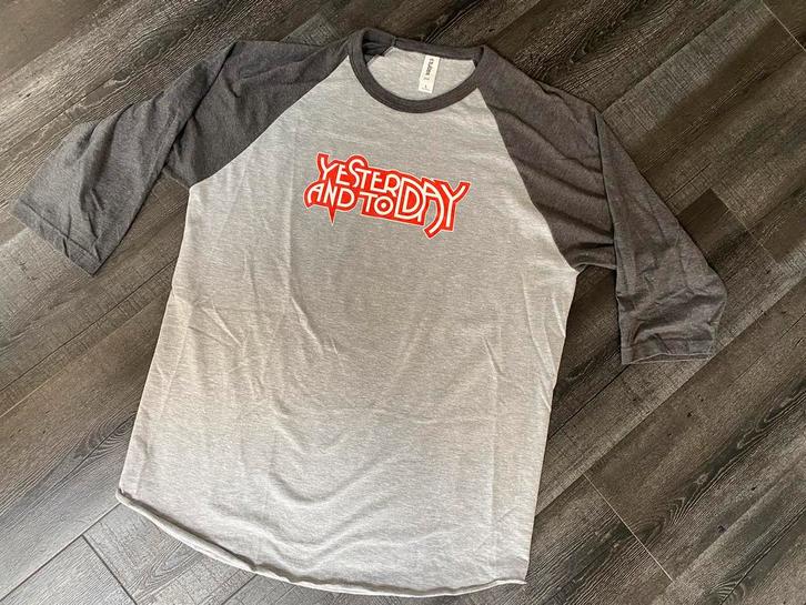 y&t yesterday and today baseball shirt raglan maat L lp cd, Verzamelen, Muziek, Artiesten en Beroemdheden, Nieuw, Kleding, Ophalen of Verzenden