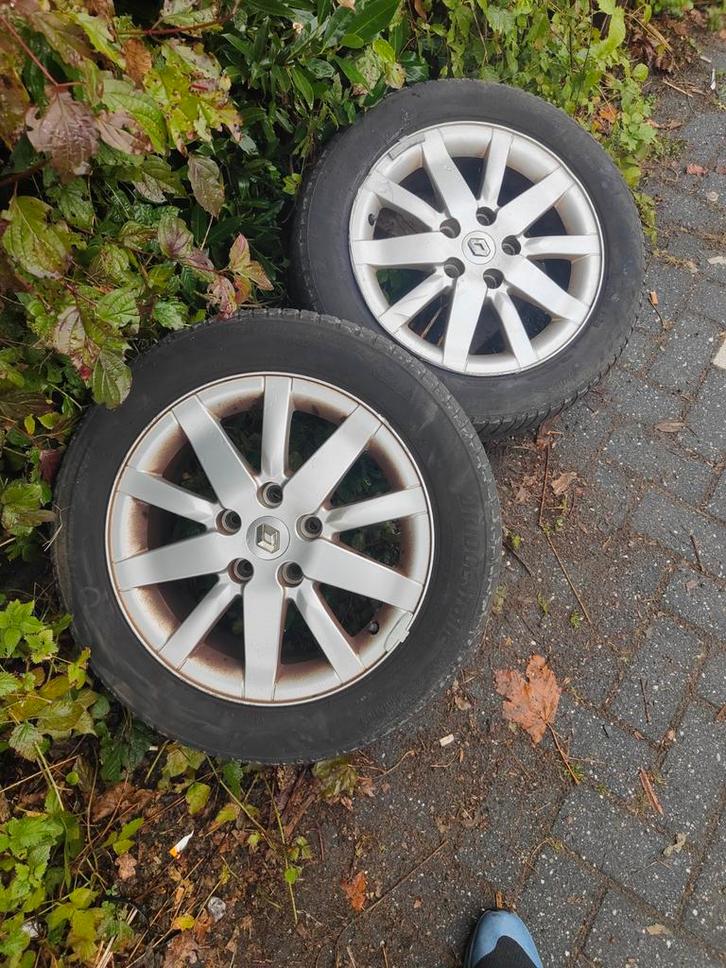 Renault Megane 3 Wielen met Winterbanden 205/55R16, Auto-onderdelen, Banden en Velgen, Banden en Velgen, Winterbanden, 16 inch