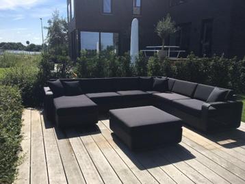Zwarte loungeset laatste uit voorraad met extra korting, beschikbaar voor biedingen
