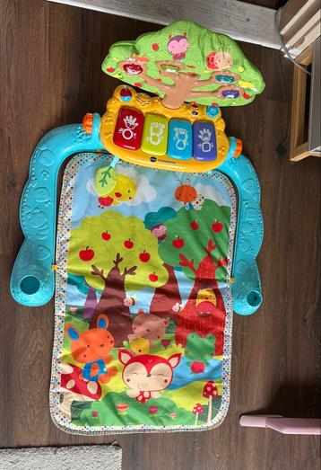 Speelkleed met Piano & Geluidboom beschikbaar voor biedingen