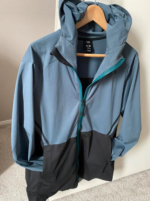 Oakley sportvest Xl, Kleding | Heren, Sportkleding, Gedragen, Wandelen of Outdoor, Maat 56/58 (XL), Zwart, Verzenden