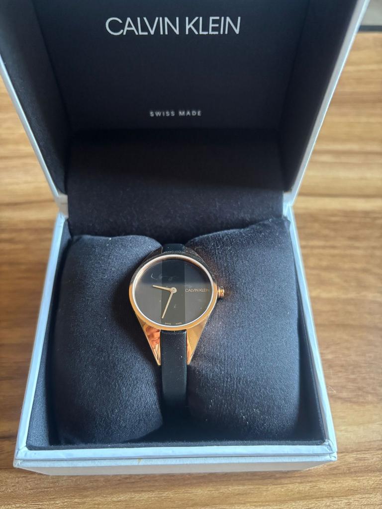 Super mooie calvin klein dames horloge, Sieraden, Tassen en Uiterlijk, Horloges | Dames, Staal, Polshorloge, Nieuw, Ophalen
