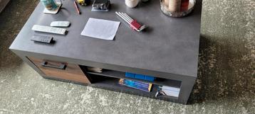 Mooie salontafel te koop beschikbaar voor biedingen