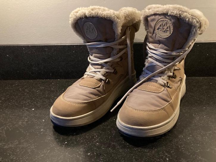Snowboots maat 41, Kleding | Dames, Schoenen, Gedragen, Snowboots, Beige, Ophalen of Verzenden