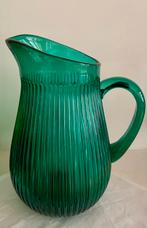 Vaas kan pitcher groen, Huis en Inrichting, Woonaccessoires | Vazen, Overige kleuren, Ophalen of Verzenden, Minder dan 50 cm, Glas