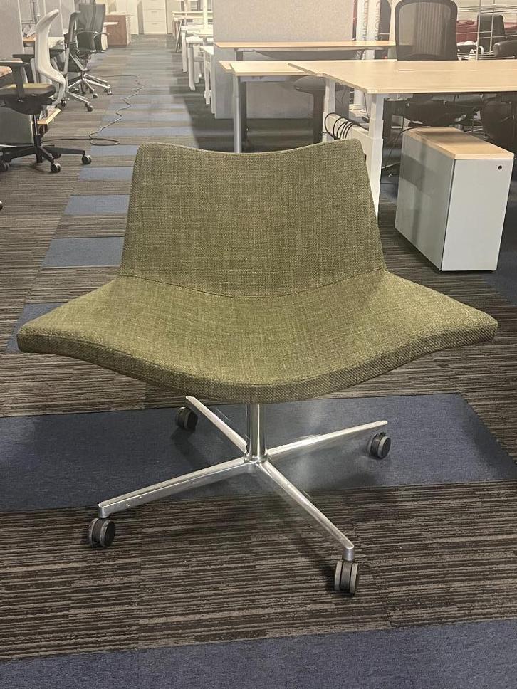 Refurbished Deberenn Hero Design Sessel Fauteuil, 300 stuks, Huis en Inrichting, Stoelen, Zo goed als nieuw, Eén, Ophalen of Verzenden