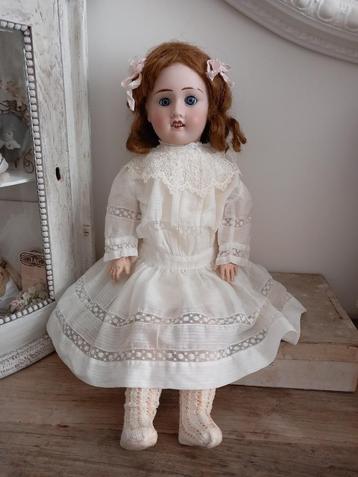 antieke Franse pop Petite Francaise J.V. anker 60 begin 1900 beschikbaar voor biedingen