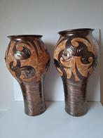 2 Triushi Bulgaarse aardewerken siervazen, Antiek en Kunst, Ophalen