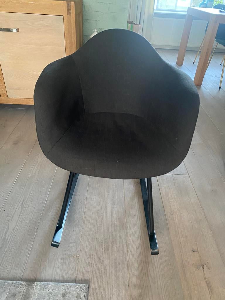 Schommelstoel, Ophalen, Zo goed als nieuw, Eén, Stof