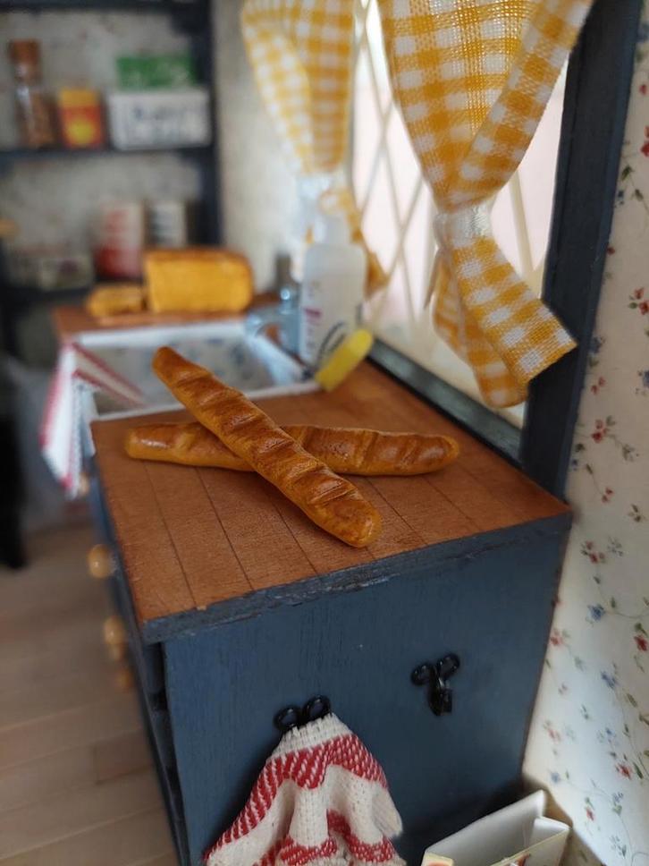 Stokbrood L 1:12 poppenhuis *handgemaakt*, Verzamelen, Poppenhuizen en Toebehoren, Nieuw, Poppenhuis, Ophalen of Verzenden